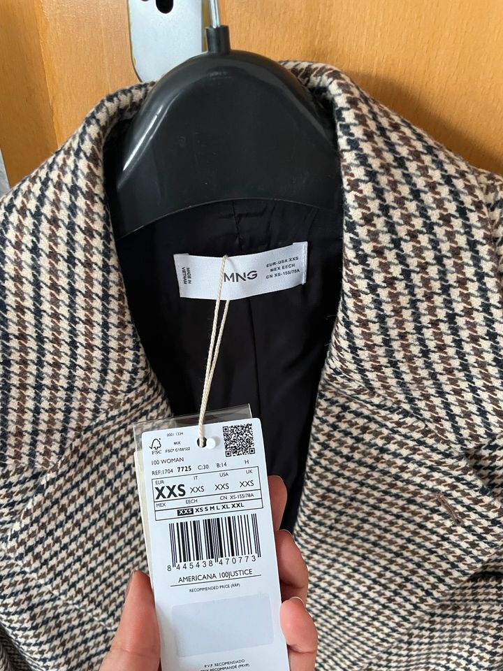 Mango blazer in Wiesbaden