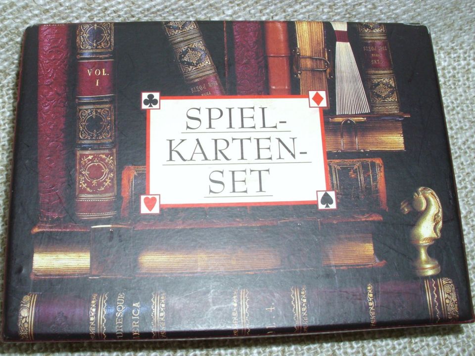 Altes SPIELKARTEN-Set (Rommee usw. 104 Kart.) Vintage wie NEU in Maintal