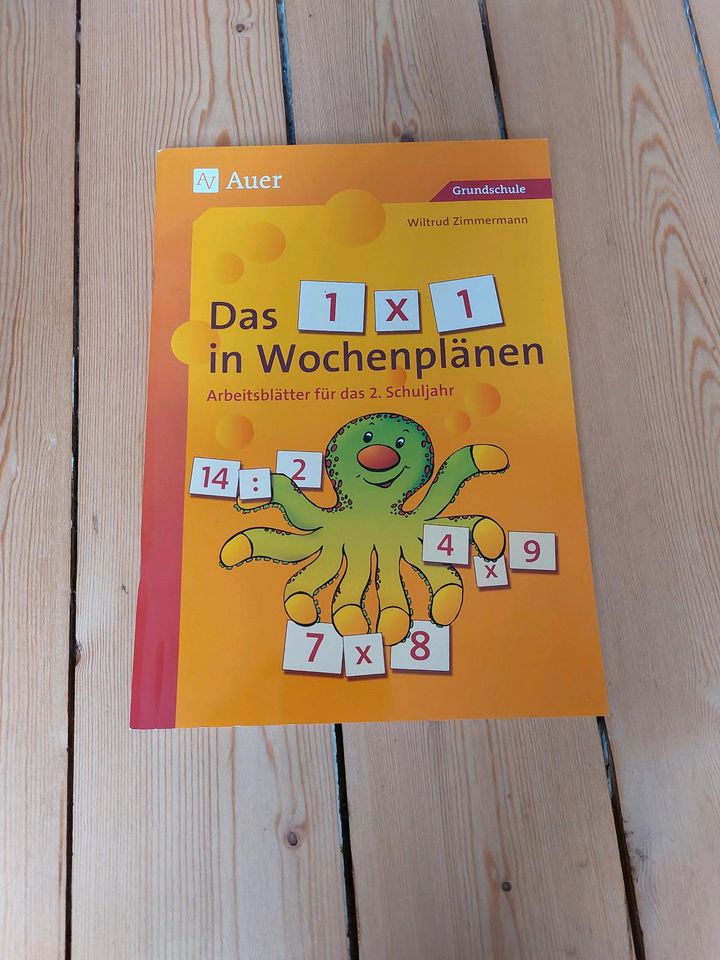 Das 1 x 1 in Wochenplänen - Multiplikation Grundschule in Bremen