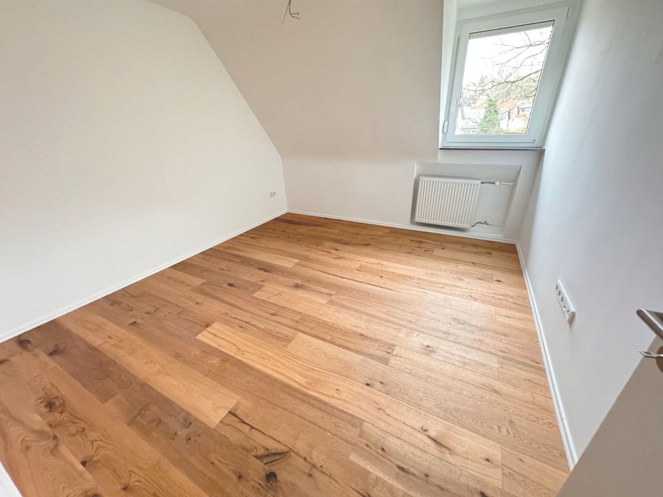 Sanierte 4 Zimmer Wohnung mit Balkon in Burgthann - Ohne Provision in Burgthann 