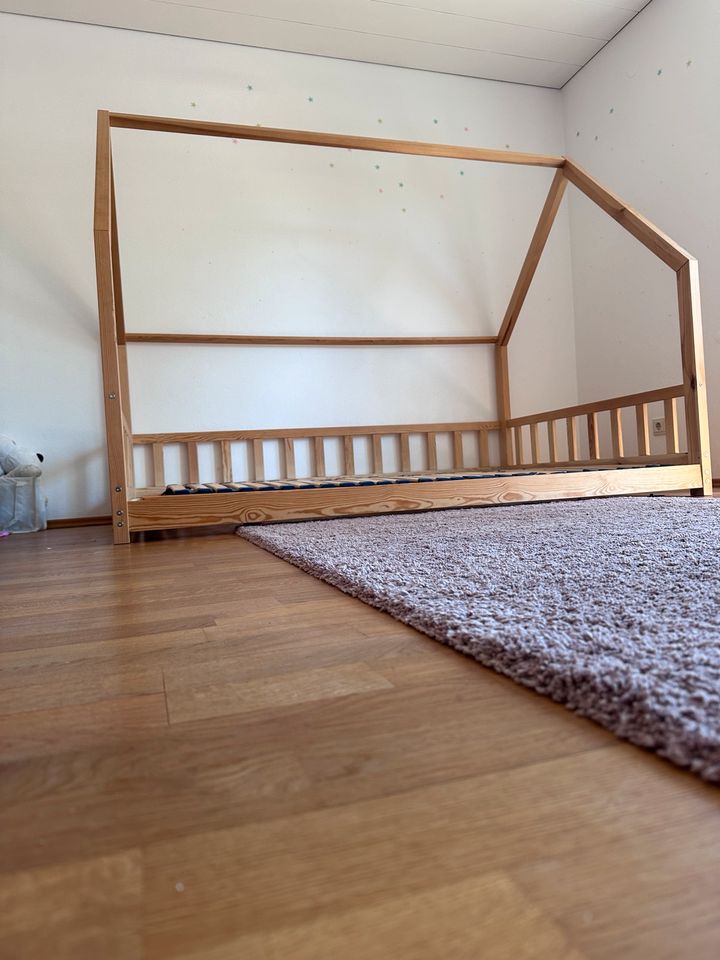 Kinder Hausbett 140x200cm in Isen