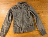 Tolle stylische Jacke - passend bei Größe S und M Bershka Hessen - Lorsch Vorschau