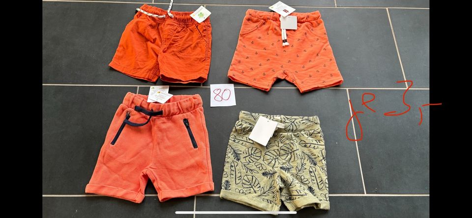 Sommersachen junge kurze Hosen tshirt Sets 74 80 86 Neu in Bienenbüttel