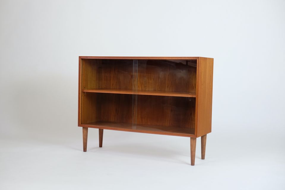 Mid-Century Teak Vitrine Regal Kommode 60er 70er Vintage Teakholz in Berlin