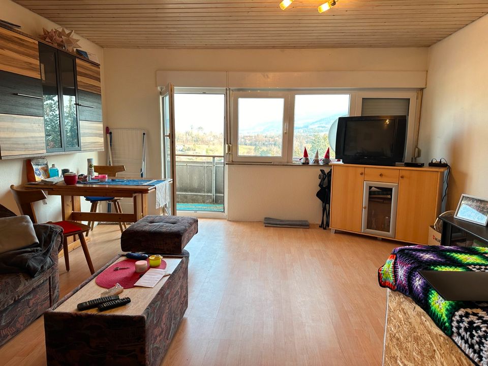 1 Zimmer Dachgeschosswohnung mit tollem Ausblick in Hechingen in Hechingen