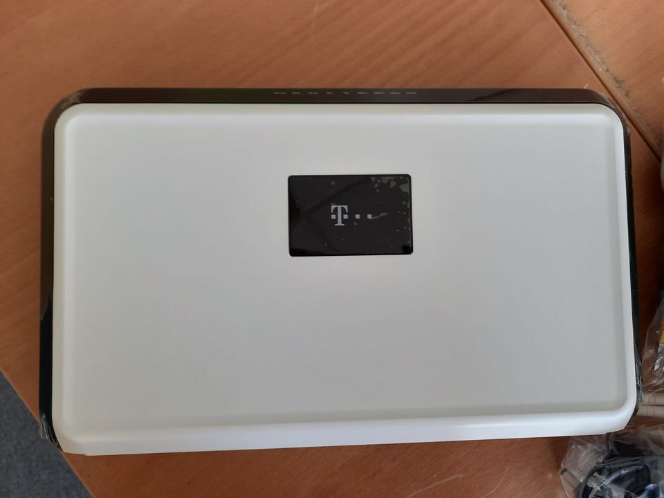 Business Router  Digitalisierungsbox Premium Pro in Berlin