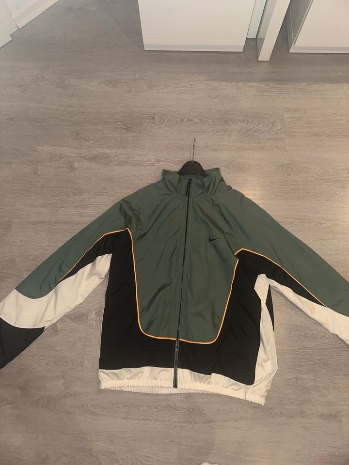 NIKE Vintage Jacke in Marl