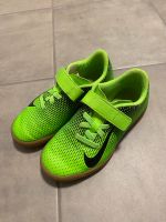 Nike Hallenschuhe Sportschuhe Sneakers gr 32 Bayern - Augsburg Vorschau