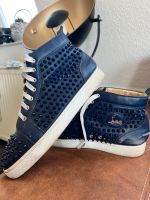 Christian Louboutin Sneaker mit Nieten in 42,5 blau Dresden - Striesen-Ost Vorschau