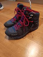 Salewa Wanderschuhe Trekkingschuhe Schuhe Gr. 37 NEU Bayern - Patersdorf Vorschau