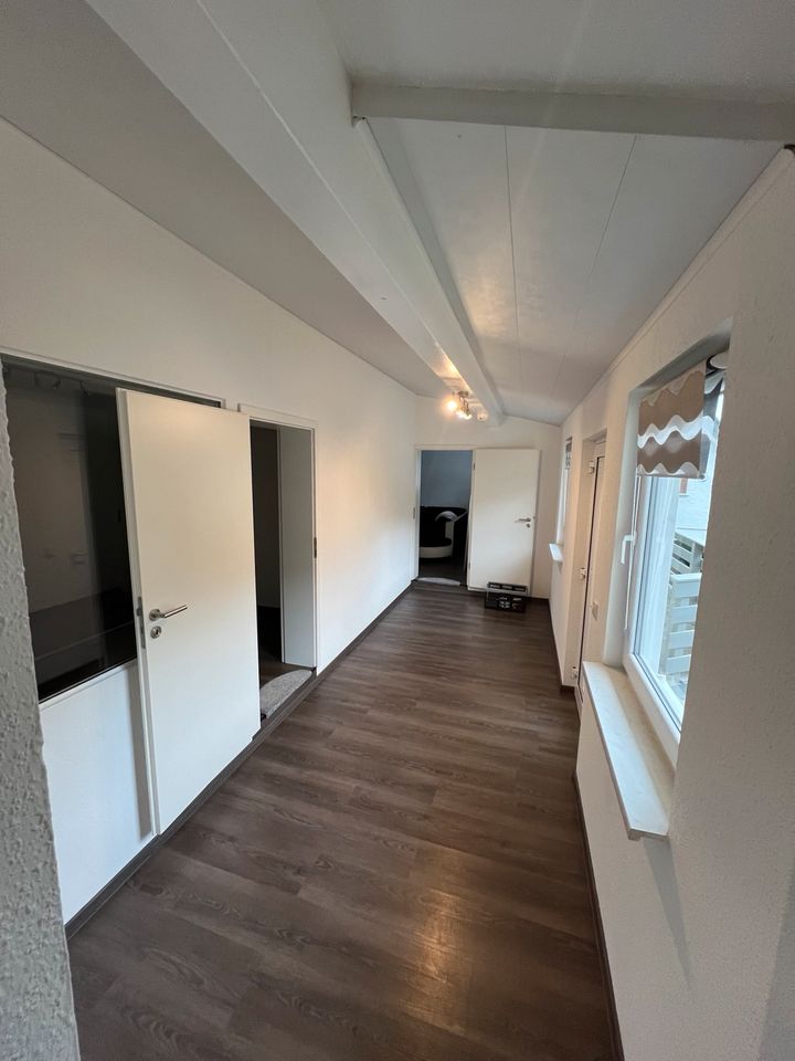 Top 2 Zimmer-Wohnung in ruhiger Waldrandlage in 36199 Rotenburg in Rotenburg