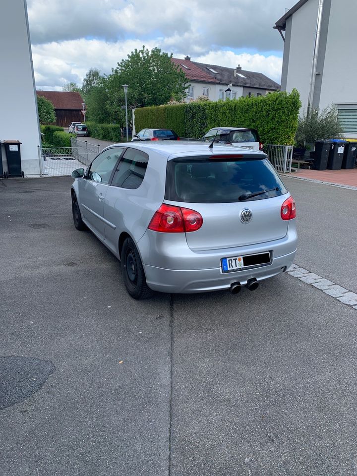 Volkswagen Golf V Lim. GT Sport 1.6 *KLIMAA*8 Fach Br* in Reutlingen