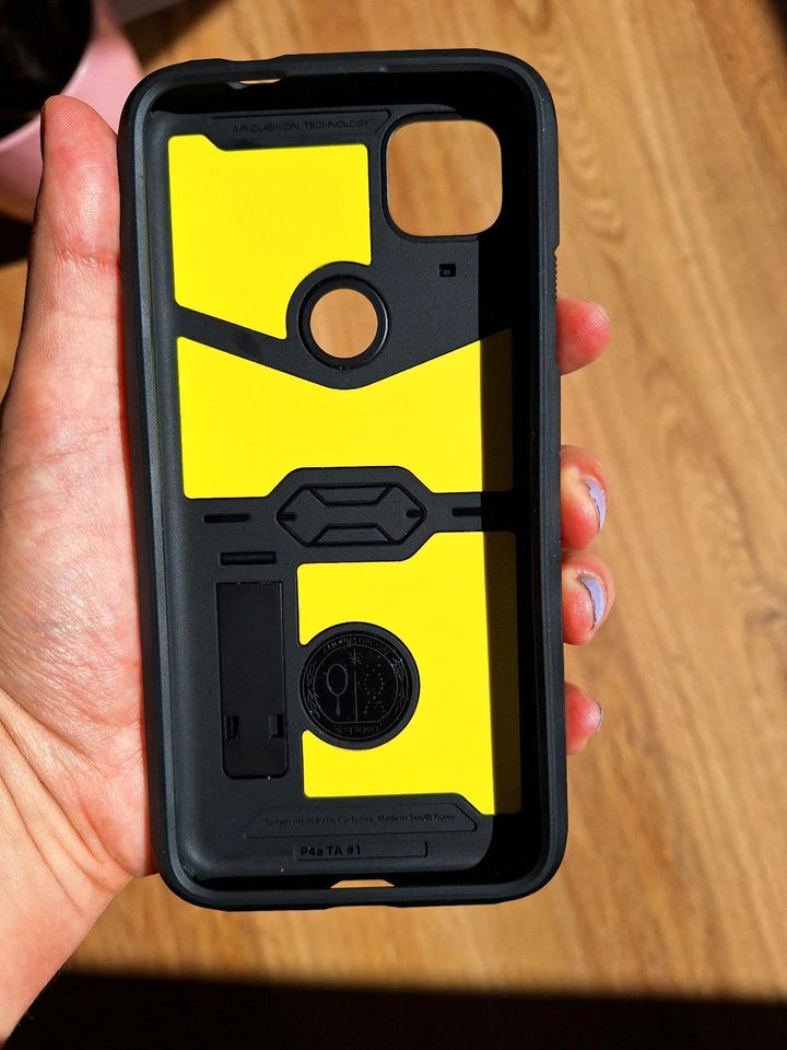 Hülle Case Spigen Tough Armor Google Pixel 4a 4G schwarz neuw. in Esslingen