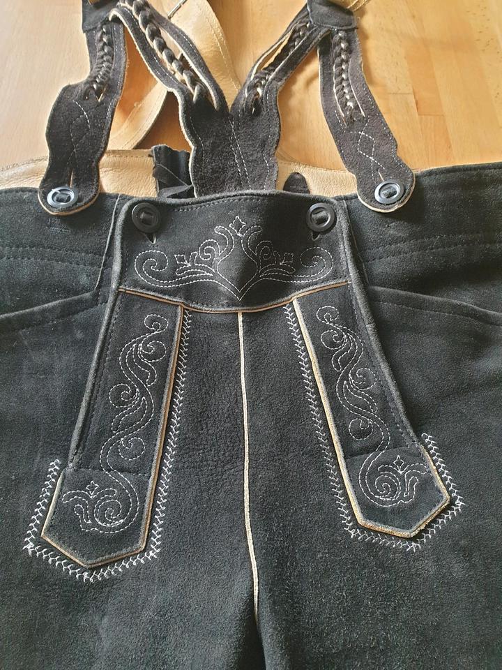 Lederhose, schwarz, Distler-Trachten, 3/4 lang, Oktoberfest, VB in Memmingen