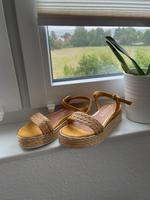 Marco Tozzi | Sandalen mit Plateau | gelb | Gr. 41 Niedersachsen - Lohne (Oldenburg) Vorschau