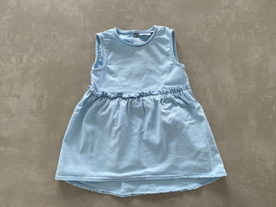 Hellblaues Jeanslook Kleid in Größe 68 von Name It in Schwabhausen