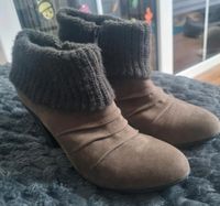 *Wie neu* Wildleder Stiefeletten Winter mit Absatz 39 Bayern - Haag in Oberbayern Vorschau