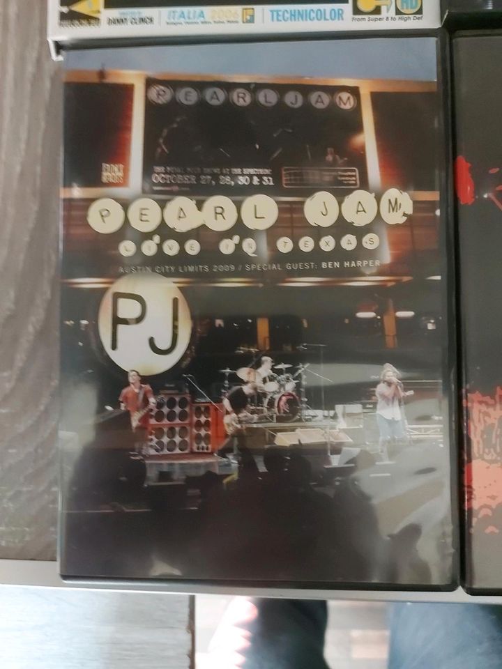 Pearl Jam  DVDs 4 Verschiedene in Kirchlinteln