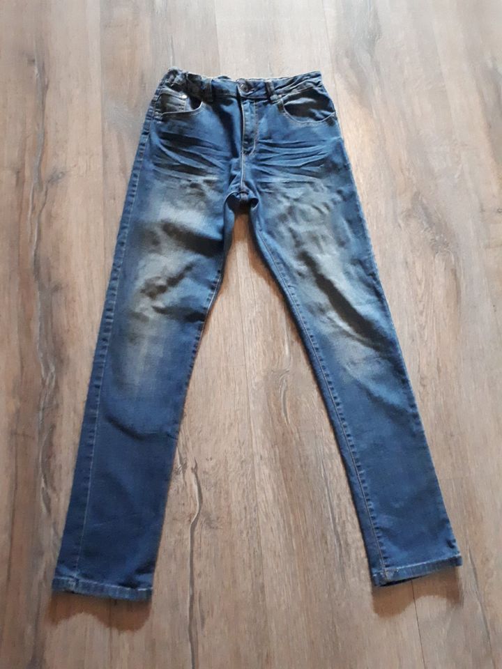 Super schöne Stretch-Jeans in Größe 164 von Yigga! in Reinheim