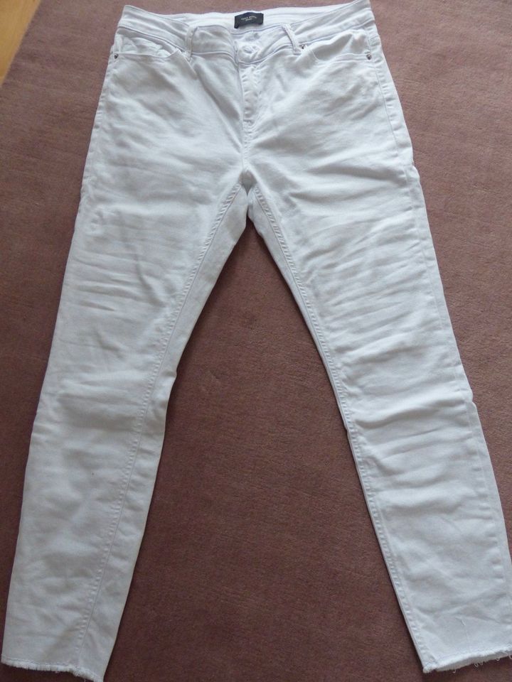Weiße Skinny Jeans VM Peach von Vero Moda Gr. XL bzw. 32 in Stegaurach