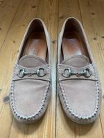 Gucci Loafers,  Wildleder rosa, Größe 39 Nordrhein-Westfalen - Gütersloh Vorschau