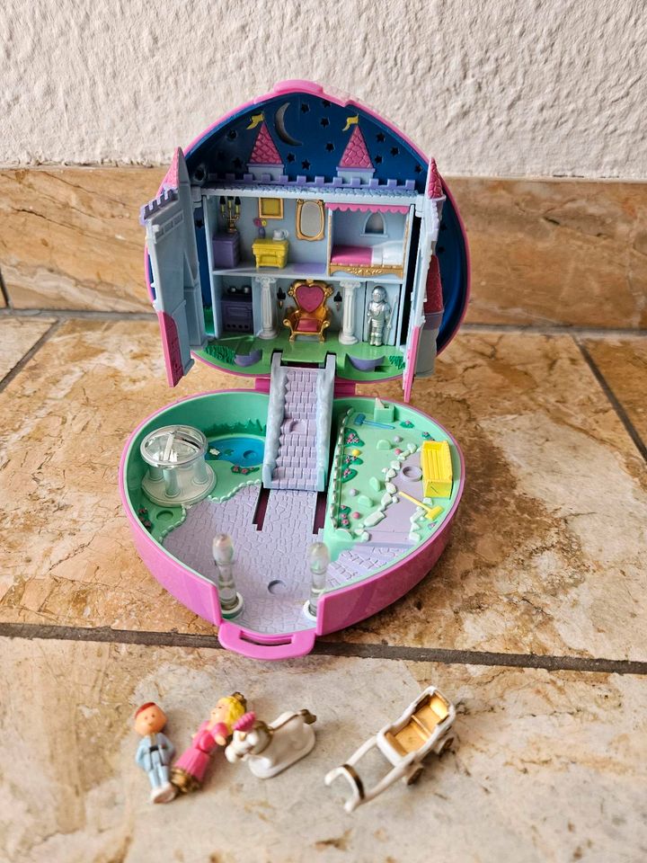 Polly Pocket Bluebird Starlight Castle Schloss wie neu in Leinzell