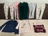 Mädchen Kleiderpaket 98 Hosen Shirts Frankfurt am Main - Bergen-Enkheim Vorschau