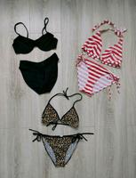 Kleiderpaket 3x Damen Bikini bunt Gr. S/M Niedersachsen - Buxtehude Vorschau