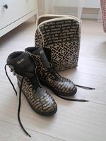 DOGO Boots plus Rucksack Frankfurt am Main - Bonames Vorschau