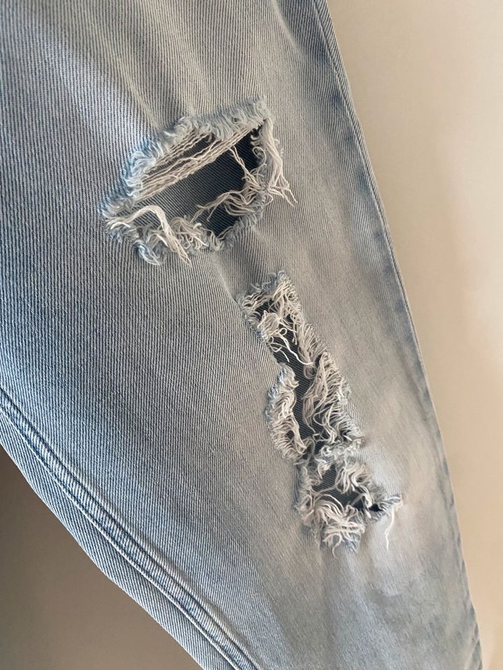 Calvin Klein Jeans destroyed 37 in Bous