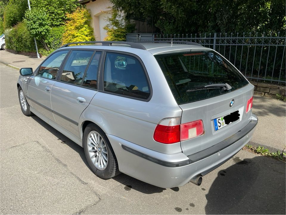 BMW E39 530iA Touring M-Sportpaket „Youngtimer“ in Stuttgart