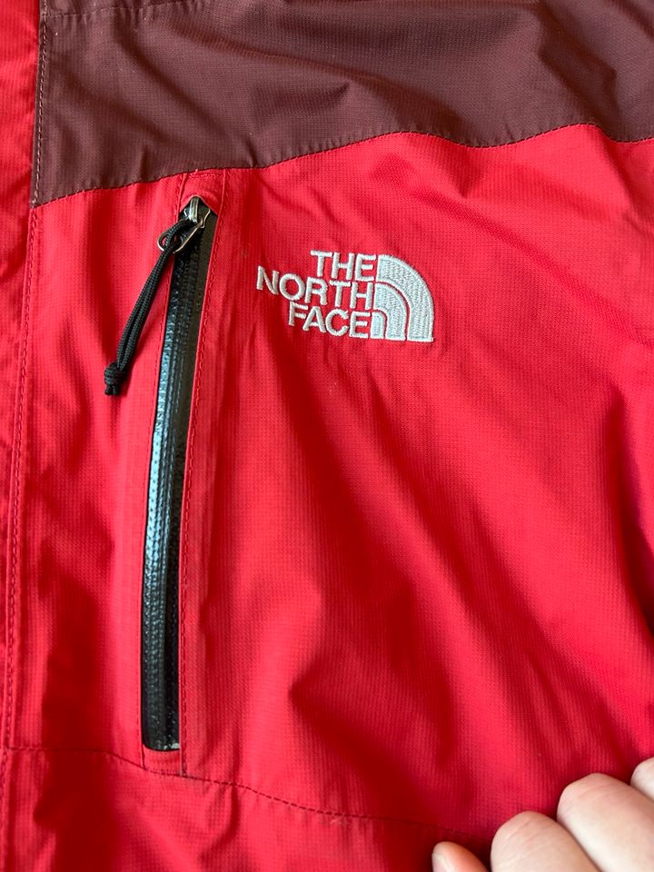 The North Face Jacke M Regenjacke in Düsseldorf