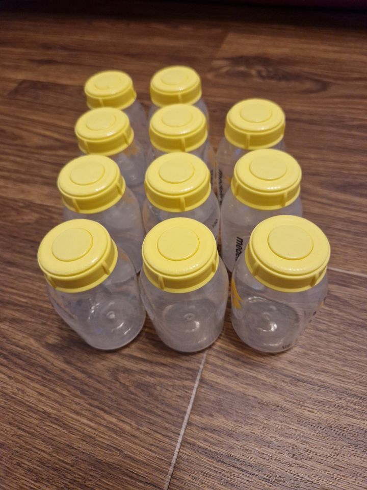 Medela Milchpumpe Muttermilchflaschen 150 ml 800.0796 in Niedernberg