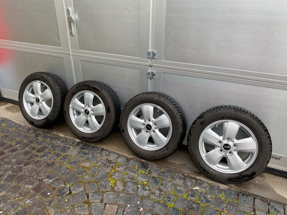 Original MINI Alufelge Revolite Spoke mit Winterreifen in Essen