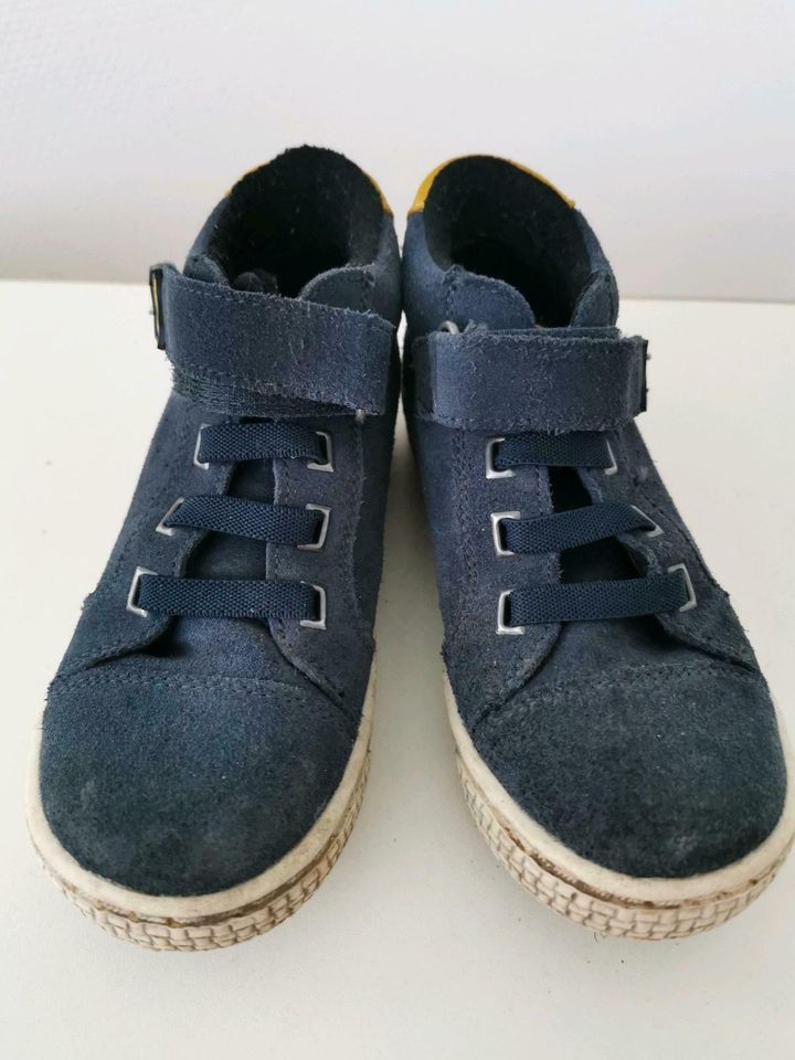 Gefütterte Sneakers von Lamino Gr. 29 in Rosdorf