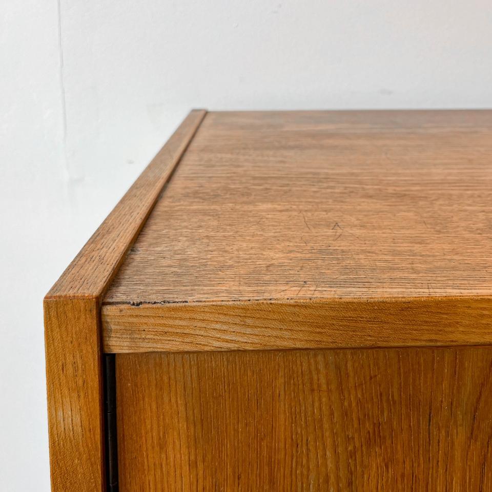 wäscheschrank schrank hellerau kommode alt vintage OH-SO-NICE in Berlin