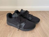 Puma Sneaker Turnschuh Sportschuh Schwarz Größe 38.5 Niedersachsen - Winsen (Luhe) Vorschau