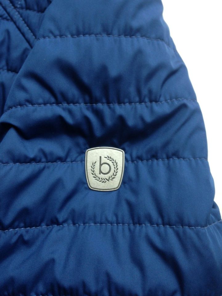 Jacke neuwertig Frühjahr Bugatti  blau in Bad Abbach