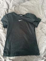 Nike Tshirt Schwarz M Niedersachsen - Varel Vorschau
