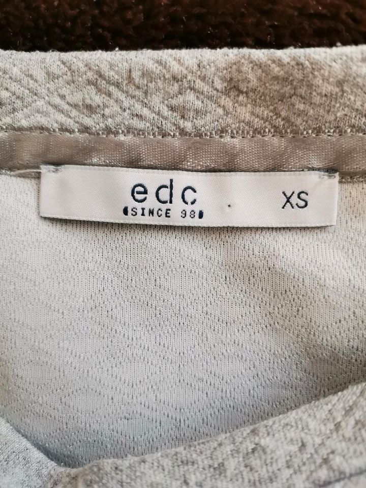 ESPRIT EDC XS S 34 36 Pullover Pulli Grau Schwarz Oberteil in Leipzig