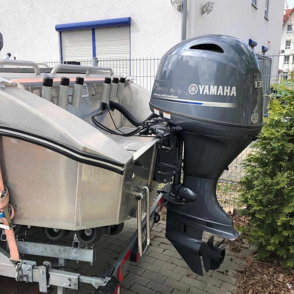 Sportboot Kaasboll 660 mit Yamaha 130PS und Tandemtrailer „TOP“ in Hamburg