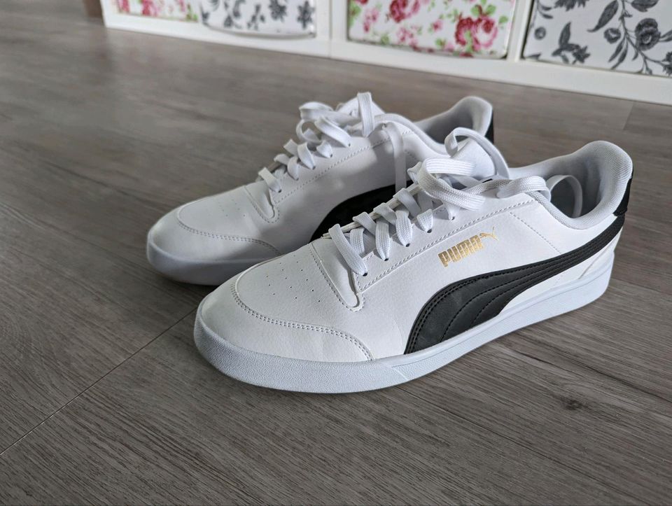Neuwertige Puma Sneaker Größe 46 in weiß in Alsdorf