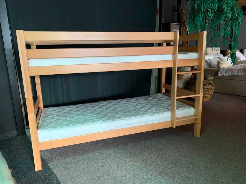 Etagenbett Stockbett Massivolz 90x200  Lattenrost GRATIS in Frankfurt am Main