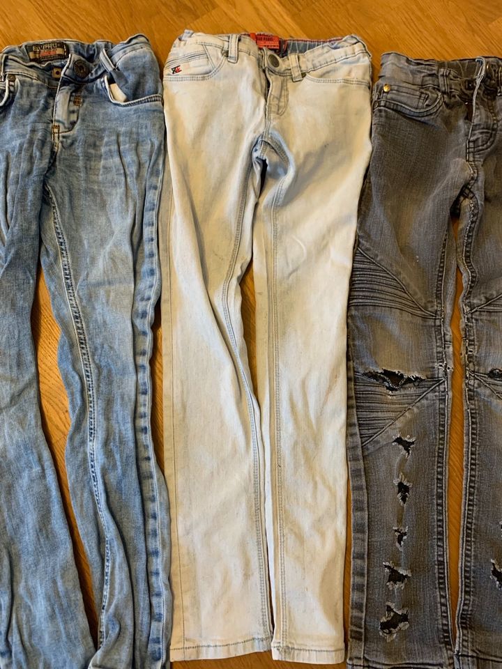 3 Jeans Hosen Junge Größe 128 in Grafing bei München