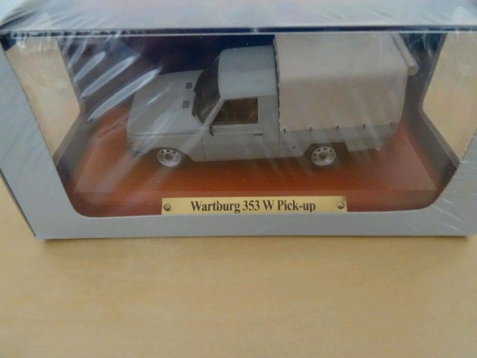 Modellauto DDR Wartburg 353 W Pick-up in Hamburg