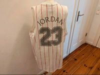 Nike Jordan Basketball Jersey Shirt XL weiß Rot Streifen Berlin - Wilmersdorf Vorschau