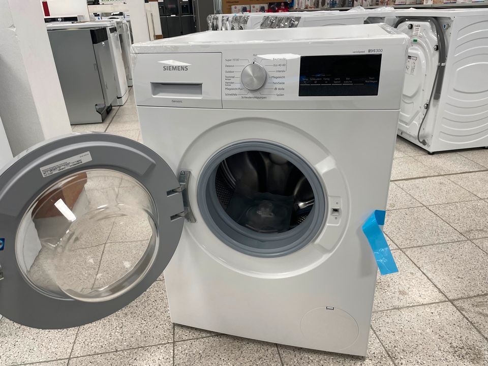 Siemens WM14N177 iQ300 Waschmaschine / 7kg / D / 1400 U/min in Garbsen