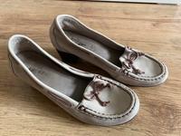 Venturini Damenschuhe 37 Echtleder Pumps Hessen - Kirchhain Vorschau