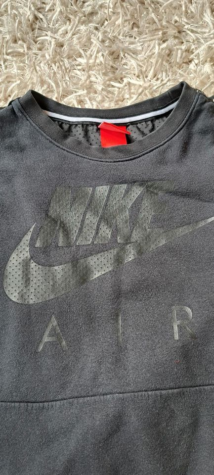 Pulli Sweatshirt von Nike Airlines Gr. M in Hünstetten