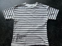 ZARA Jungen T-Shirt weiss/grau gestreift Gr.128 Brandenburg - Cottbus Vorschau